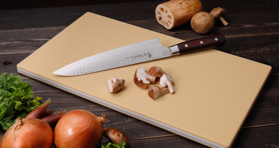 High-End Cutting Boards: Rubber Surface, Wood Core - Core77
